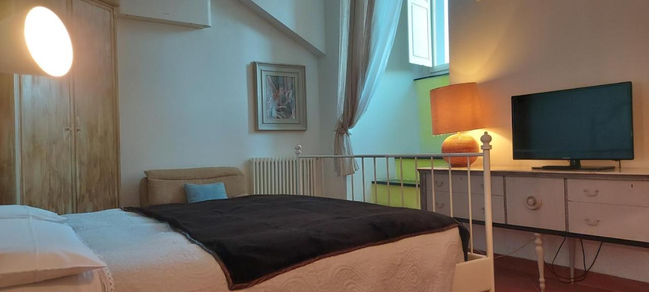 B&B Palazzo Oddo Альбенга Екстер'єр фото