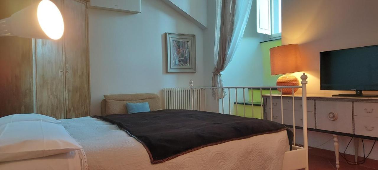 B&B Palazzo Oddo Альбенга Екстер'єр фото